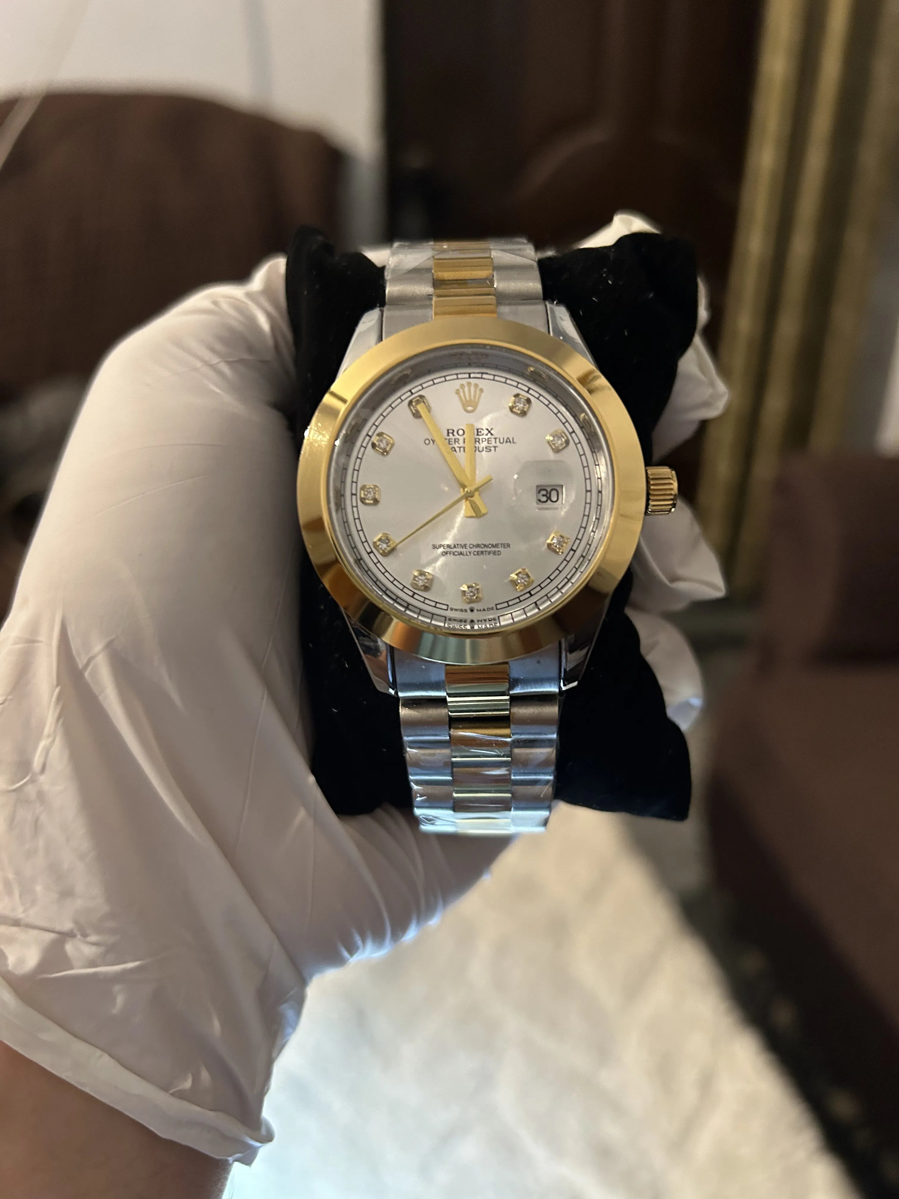 WRISTZ Classic Gold Watch - White Dial.